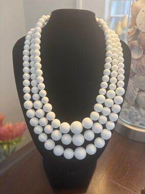 Classic Vintage White Multi-Strand Beaded Necklace - Women Jewelry